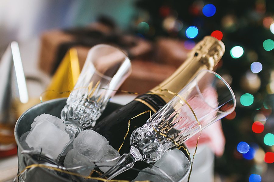 Champagne, Prosecco or Cava